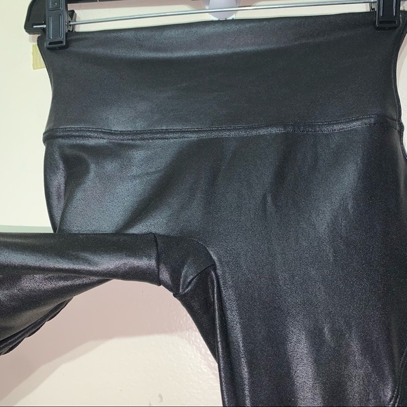 SPANX Faux Leather Moto Leggings size XS - Picture 7 of 10